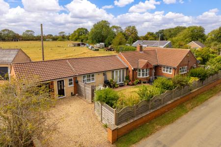 Main Street, Aunsby, NG34
