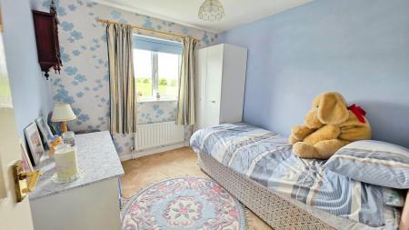 3 bedroom Semi-detached house for sale in Bayfield Road, Timberland, LN4