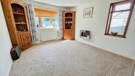 3 bedroom Detached house for sale in Chapel Lane, Helpringham, NG34
