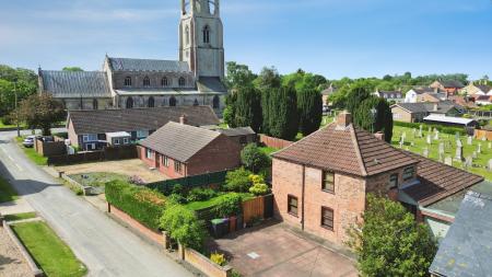3 bedroom Detached house for sale in Chapel Lane, Helpringham, NG34