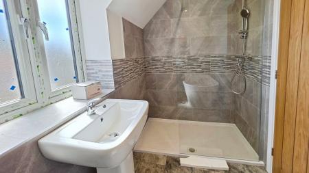 3 bedroom Detached house for sale in Shepherds Lane, Helpringham, NG34