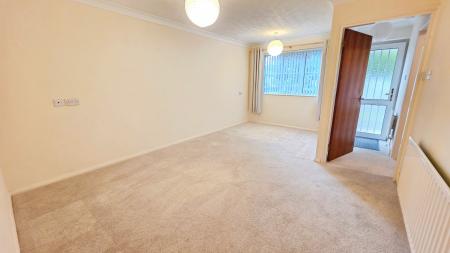 2 bedroom Flat for sale in Bishops Court, Sleaford, NG34
