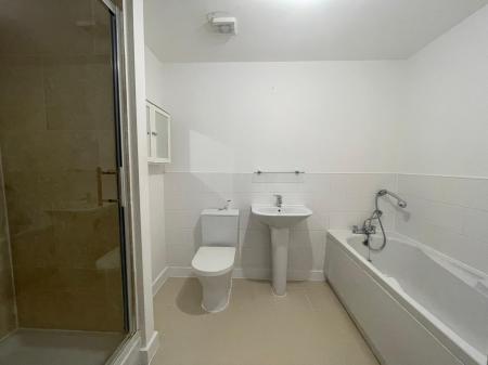 3 bedroom Semi-detached house to let in Glengarry Way, Greylees, Sleaford, NG34