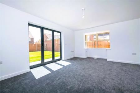 2 bedroom Semi-detached house to let in Coteland Road, Ruskington, NG34