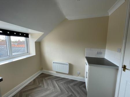 1 bedroom Flat to let in High Street, Billingborough, NG34