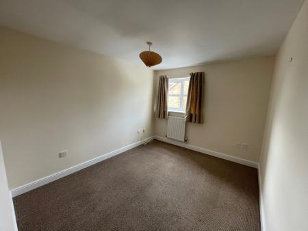 3 bedroom Semi-detached house to let in Juniper Way, Sleaford, NG34