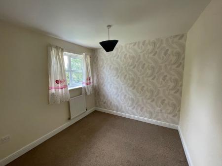3 bedroom Semi-detached house to let in Juniper Way, Sleaford, NG34