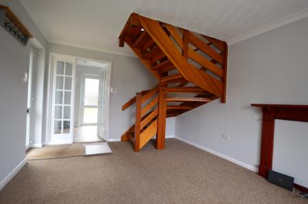 2 bedroom Flat to let in Sandhurst Crescent, Sleaford, NG34