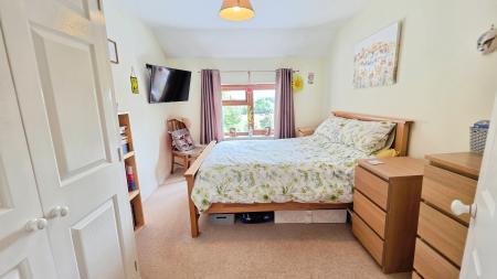 5 bedroom Semi-detached house for sale in West Street, Folkingham, NG34