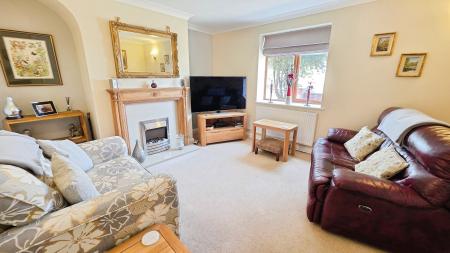 5 bedroom Semi-detached house for sale in West Street, Folkingham, NG34
