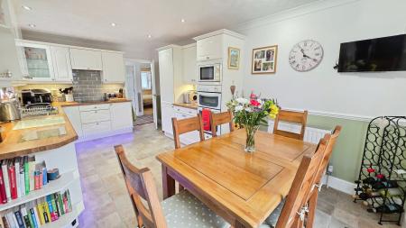 2 bedroom Detached bungalow for sale in Victoria Street, Billinghay, LN4