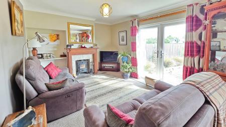 3 bedroom Semi-detached house for sale in High Street, Billinghay, LN4
