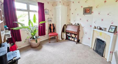 3 bedroom Semi-detached house for sale in High Street, Billinghay, LN4