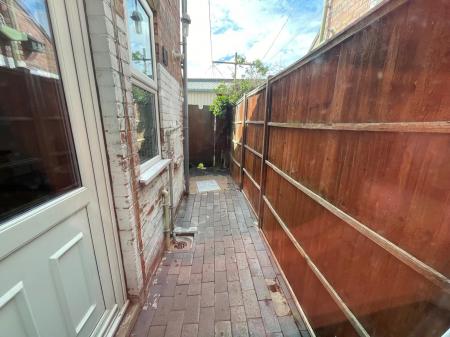 3 bedroom Terraced House to let in Handley Street, Sleaford, NG34