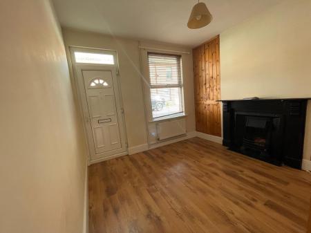 3 bedroom Terraced House to let in Handley Street, Sleaford, NG34
