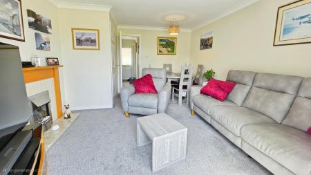 2 bedroom Semi-detached house for sale in Pinfold Close, Osbournby, NG34