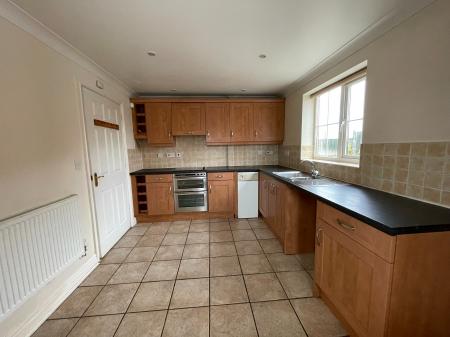 3 bedroom Semi-detached house to let in Churchfields, Folkingham, NG34