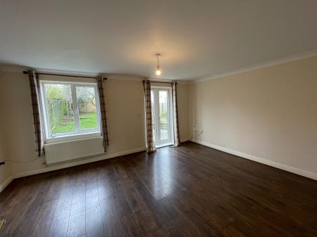 3 bedroom Semi-detached house to let in Churchfields, Folkingham, NG34
