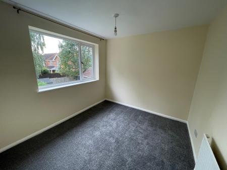 3 bedroom Semi-detached house to let in Ambleside Close, Sleaford, NG34