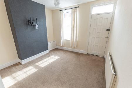 2 bedroom Terraced House to let in Handley Street, Sleaford, NG34