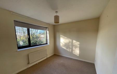 3 bedroom Semi-detached house to let in Ambleside Close, Sleaford, NG34