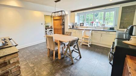 3 bedroom Semi-detached house for sale in Donington Road, Horbling, NG34