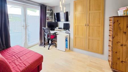 3 bedroom Semi-detached house for sale in Durham Avenue, Sleaford, NG34