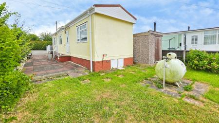 1 bedroom Park home for sale in Braemar Residential Park, Kirkby Green, LN4