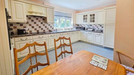 3 bedroom Detached bungalow for sale in Brewery Lane, Billingborough, NG34