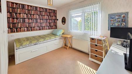 2 bedroom Park home for sale in Claremont Park Lincoln Road, Sleaford, NG34