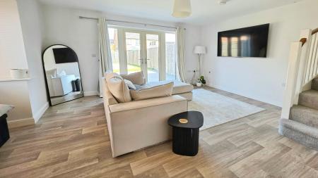 2 bedroom Semi-detached house for sale in Coteland Road, Ruskington, NG34