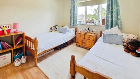 3 bedroom Semi-detached house for sale in Hurn Close, Ruskington, NG34