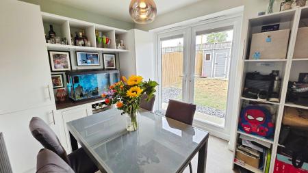 3 bedroom Semi-detached house for sale in Snow Close, Holdingham, NG34