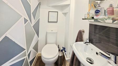 3 bedroom Semi-detached house for sale in Snow Close, Holdingham, NG34