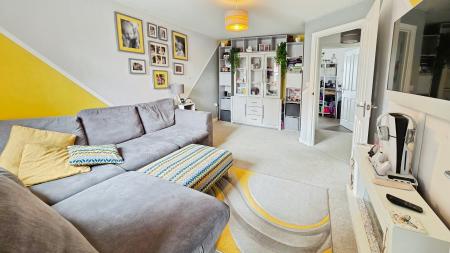 3 bedroom Semi-detached house for sale in Snow Close, Holdingham, NG34