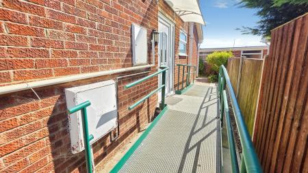 2 bedroom Bungalow for sale in Little Hale Road, Great Hale, NG34