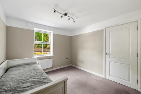 4 bedroom Town house for sale in Montrose Grove, Greylees, Sleaford, NG34