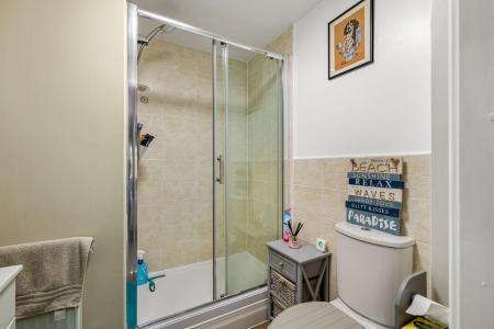 4 bedroom Town house for sale in Montrose Grove, Greylees, Sleaford, NG34