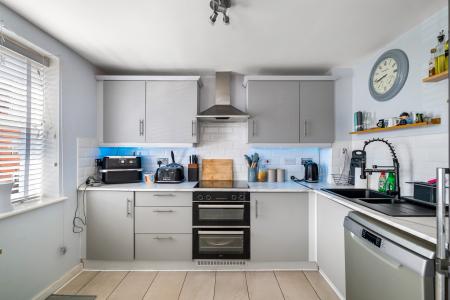 4 bedroom Town house for sale in Montrose Grove, Greylees, Sleaford, NG34