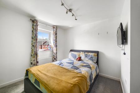 4 bedroom Town house for sale in Montrose Grove, Greylees, Sleaford, NG34