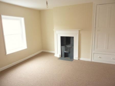 2 bedroom Semi-detached house to let in North Street, Osbournby, NG34
