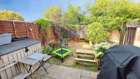 2 bedroom Terraced House for sale in Hawks Way, Sleaford, NG34
