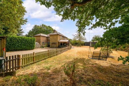 3 bedroom Semi-detached house for sale in Hill Farm Cottage Hill Farm Lane, Bloxholm, LN4