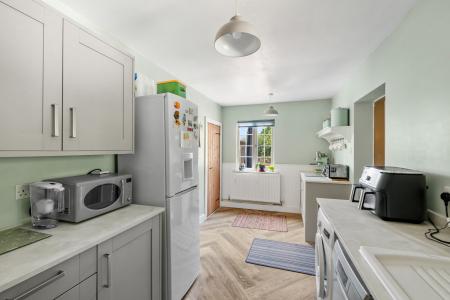 3 bedroom Semi-detached house for sale in Hill Farm Cottage Hill Farm Lane, Bloxholm, LN4