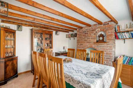 4 bedroom Terraced House for sale in Kyme Road, Heckington, NG34