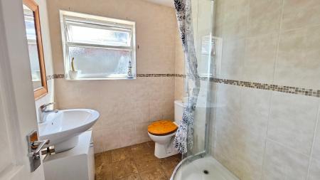3 bedroom Terraced House for sale in Mareham Lane, Sleaford, NG34