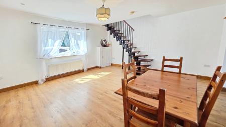 3 bedroom Terraced House for sale in Mareham Lane, Sleaford, NG34