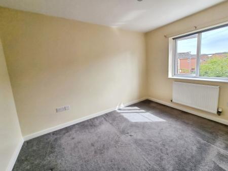 3 bedroom Semi-detached house to let in Carlton Close, Sleaford, NG34