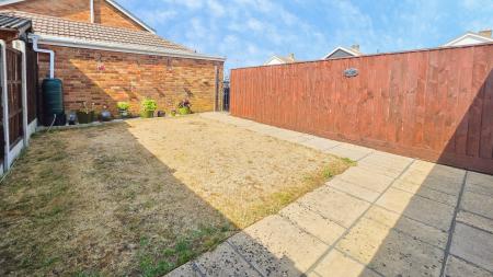 3 bedroom Terraced House for sale in Ripon Drive, Sleaford, NG34