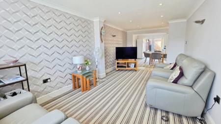 3 bedroom Terraced House for sale in Ripon Drive, Sleaford, NG34